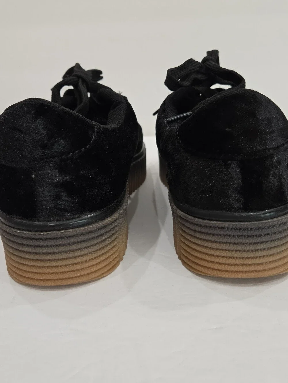 Misbehave Black Velvet Lace Up Casual Creeper Sneaker Platform Shoes Size 9